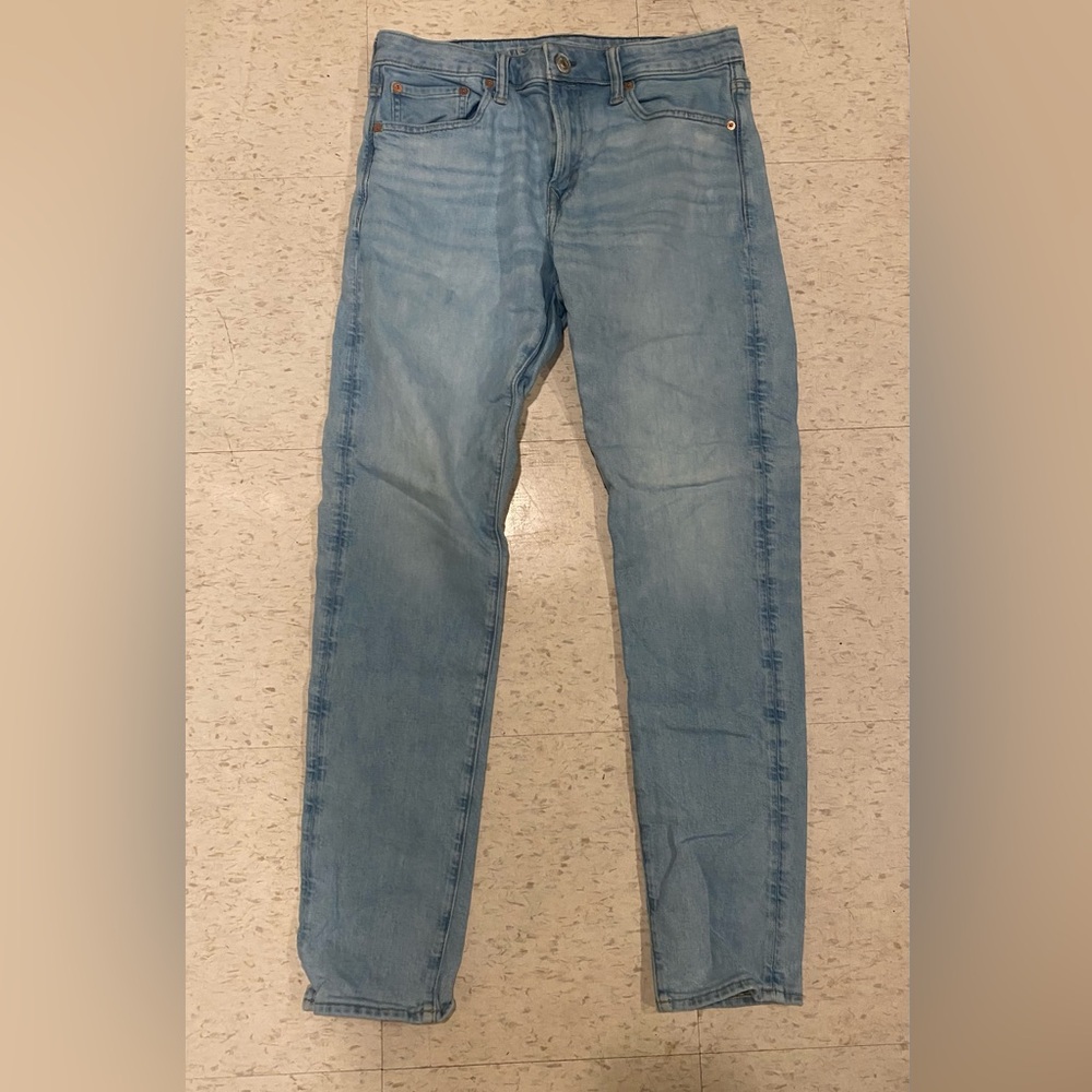 7 pairs American Eagle Skinny Jeans Size 32-30 one is 32-31